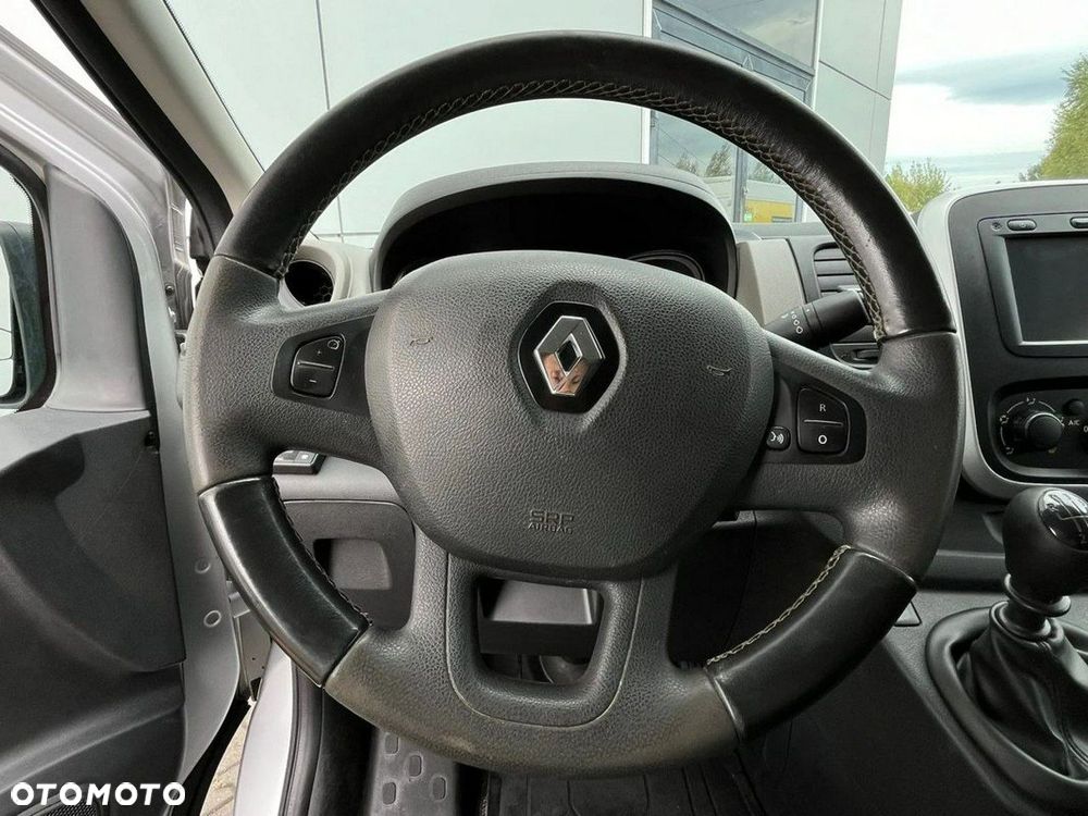 Renault Trafic - 21