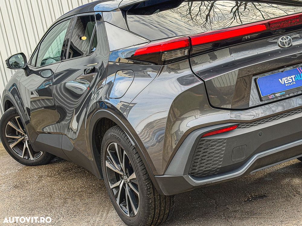 Toyota C-HR 1.8 Hybrid Business Edition - 23