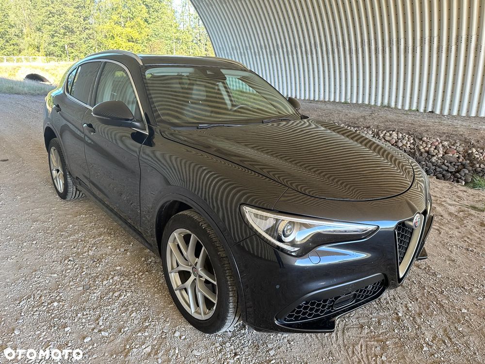 Alfa Romeo Stelvio - 6