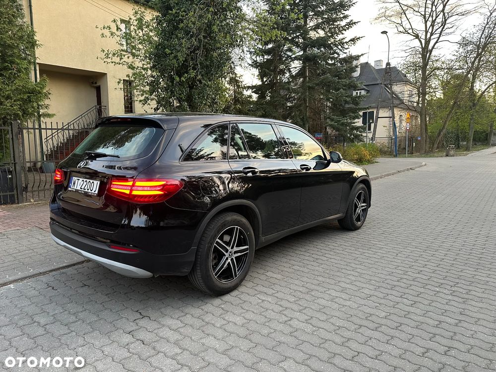 Mercedes-Benz GLC 250 4Matic 9G-TRONIC Exclusive - 6