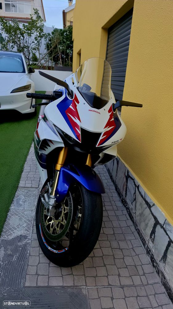 Honda CBR CBR1000RR-R Fireblade SP 30th Anniversary - 5