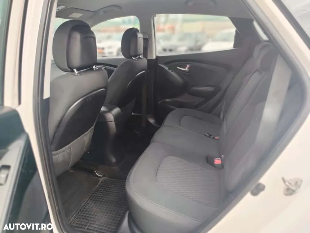 Hyundai ix35 1.7 CRDI 2WD Comfort - 14