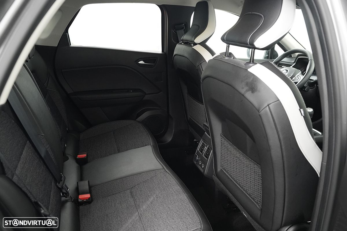 Renault Captur 1.0 TCe Techno Bi-Fuel - 24