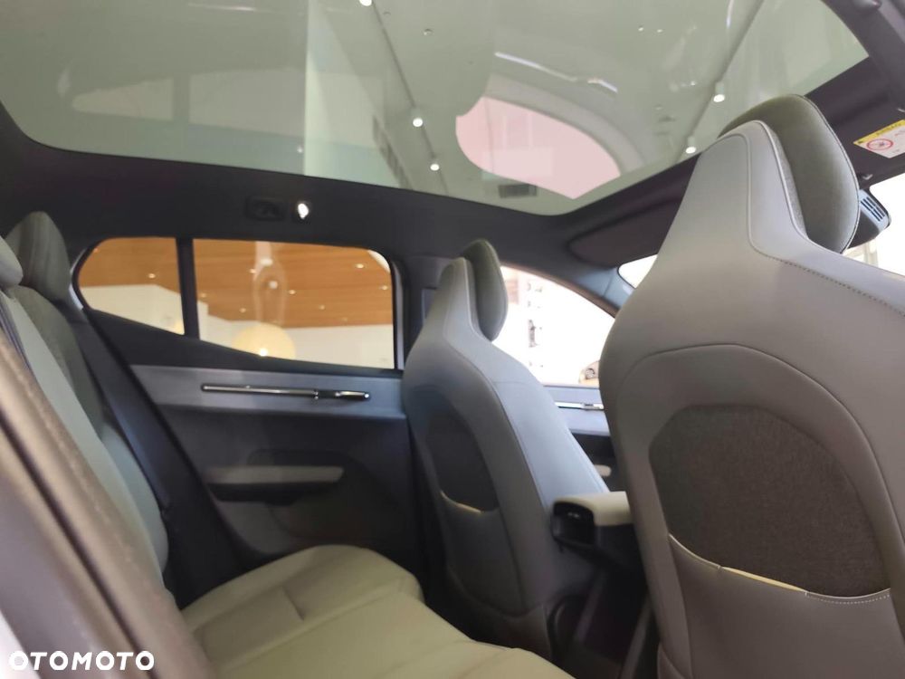 Volvo EX30 69kWh Twin Motor Ultra - 25