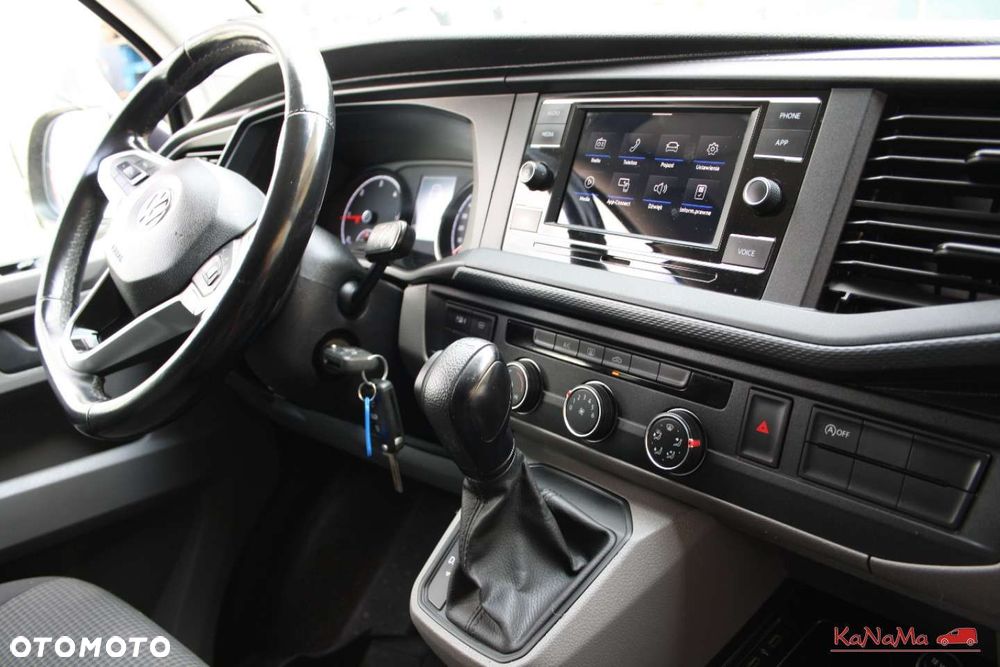 Volkswagen Transporter - 2