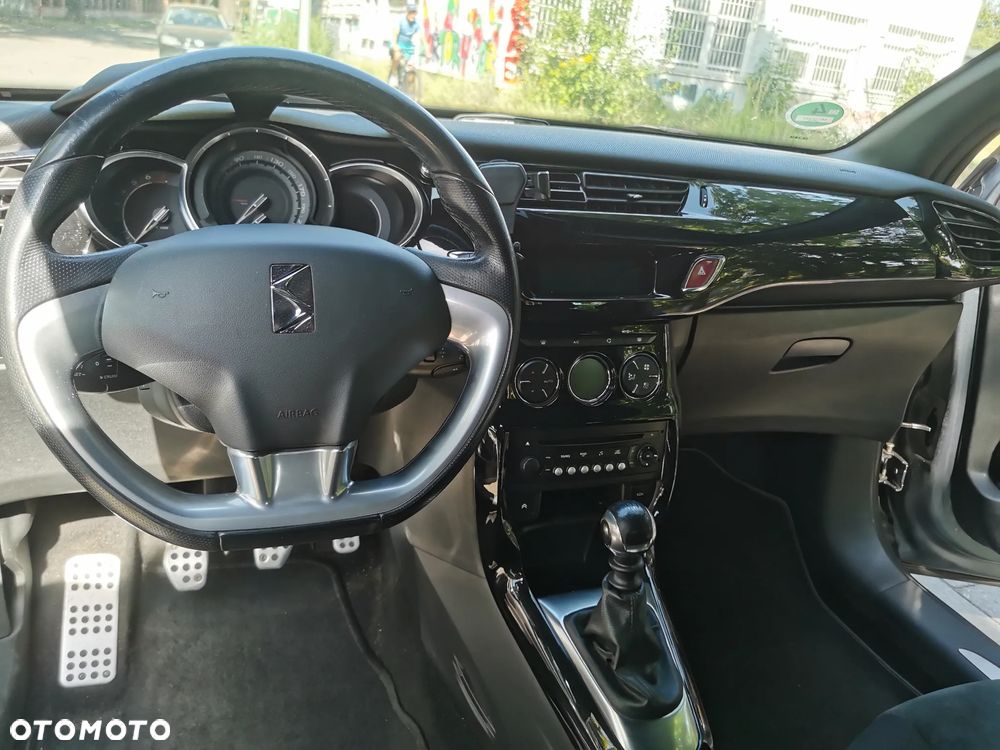 Citroën DS3 1.6 THP Ultra Prestige - 16