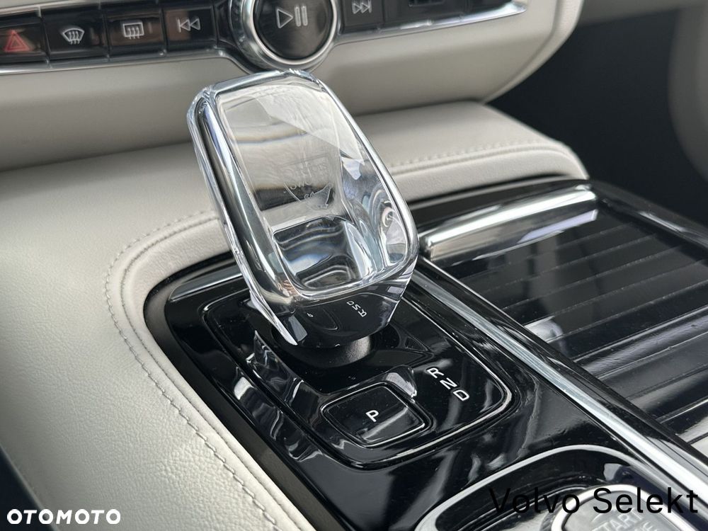 Volvo S90 - 25