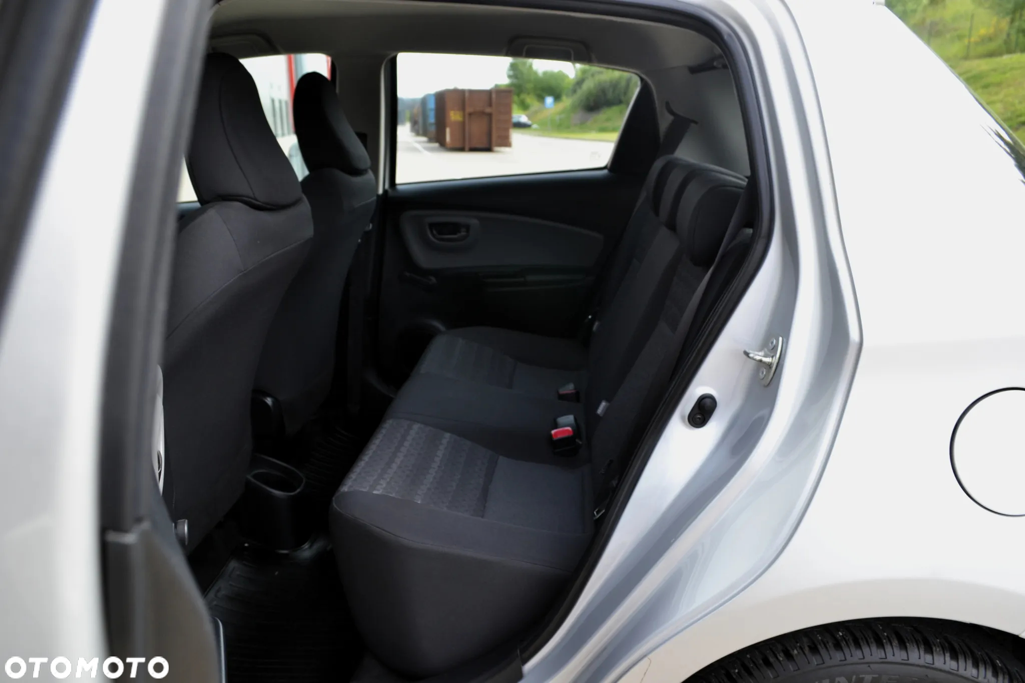 Toyota Yaris 1.0 Life EU6 - 7