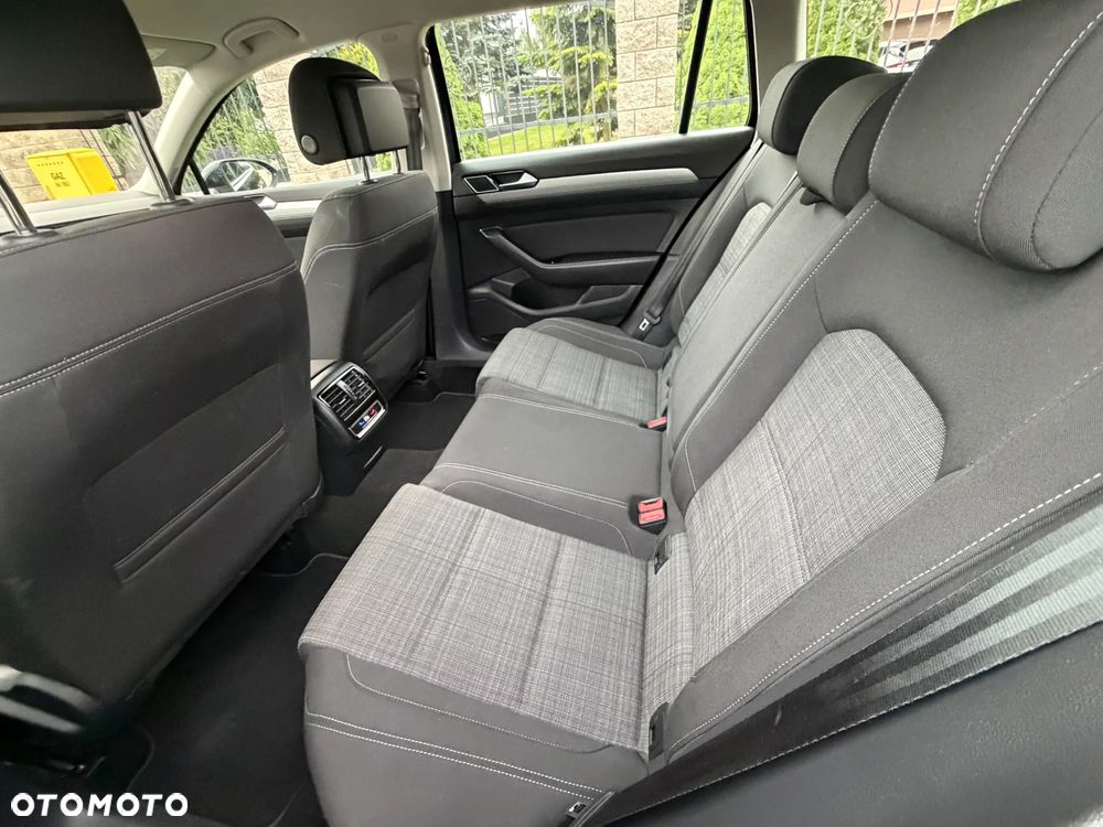 Volkswagen Passat 1.5 TSI EVO Comfortline DSG - 25