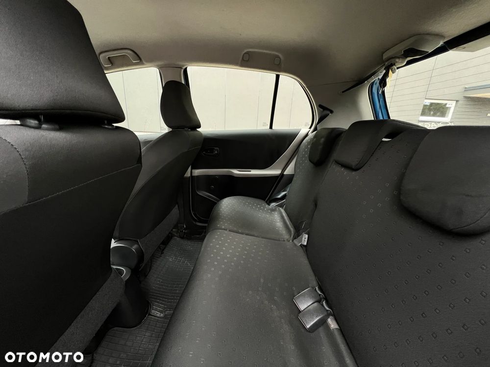 Toyota Yaris - 16