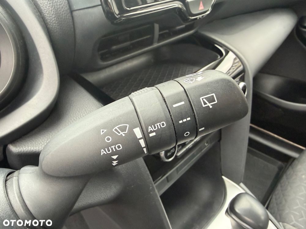 Toyota Yaris Cross Hybrid 1.5 Comfort - 28