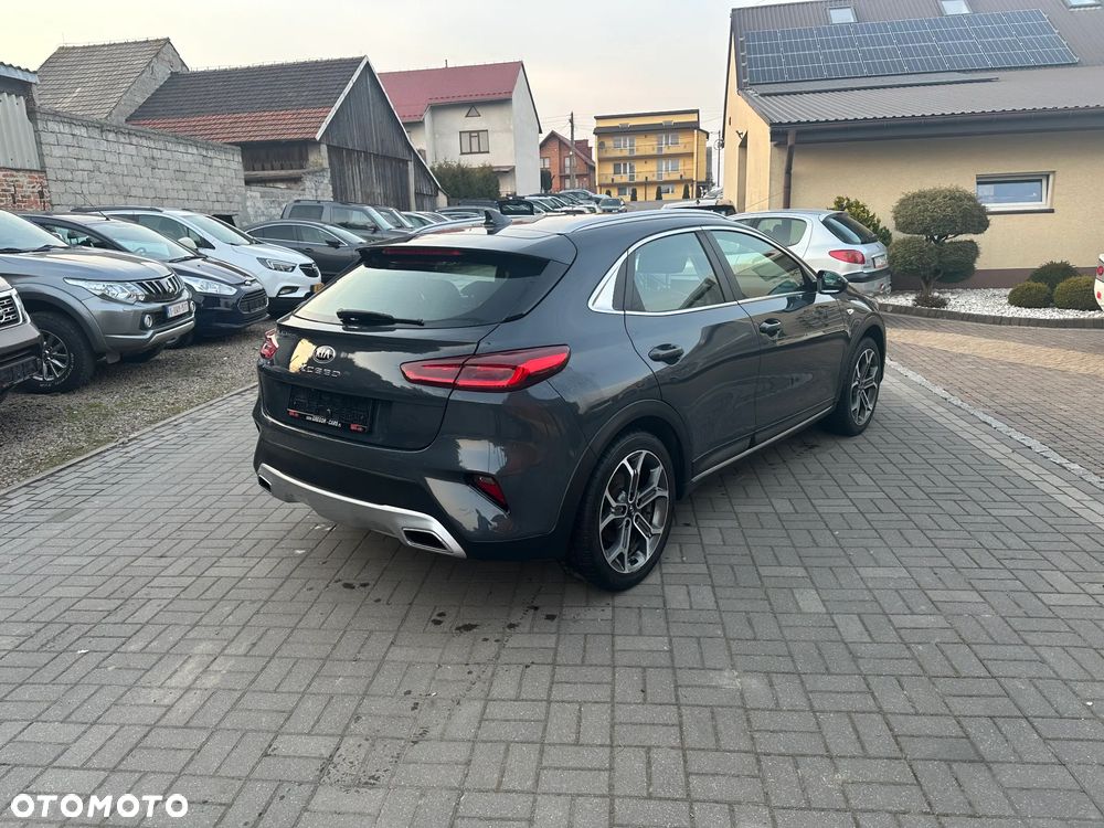Kia XCeed - 4