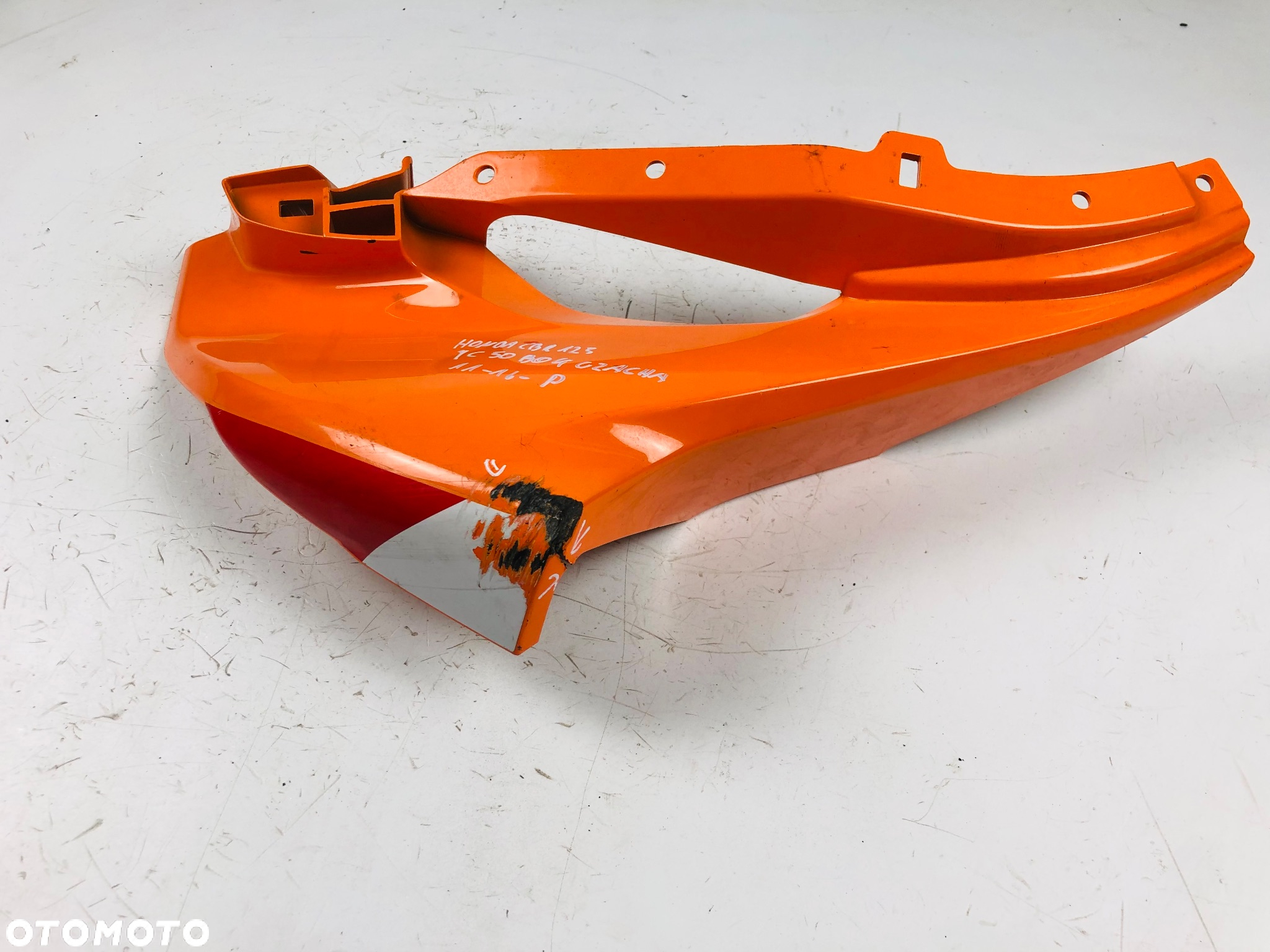 Honda CBR 125 JC 50 11-16 czacha czasza prawa owiewka bok - 8