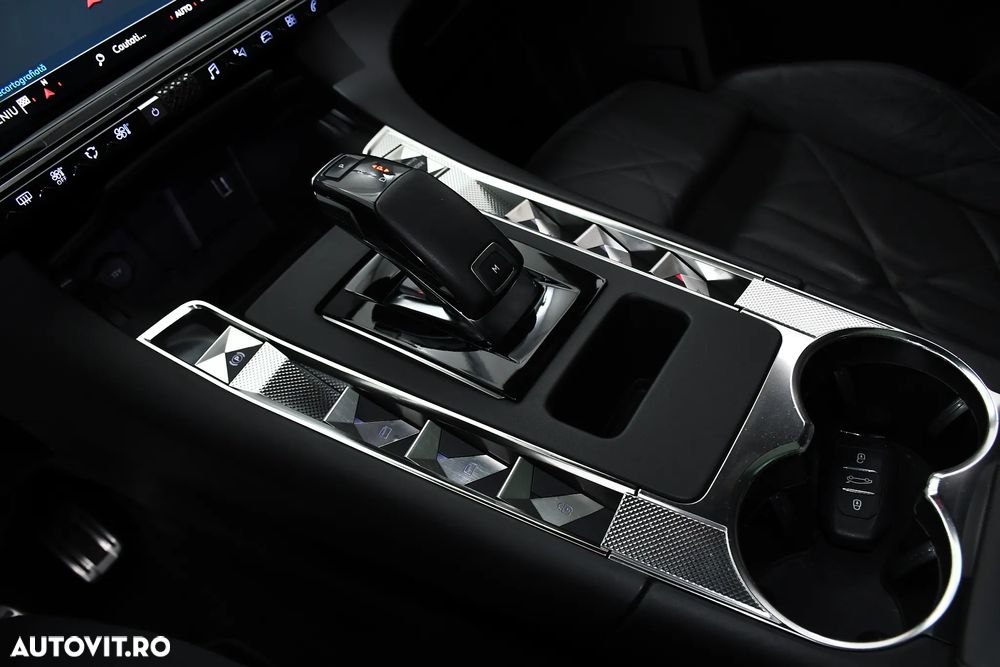 DS Automobiles DS 7 Crossback - 29