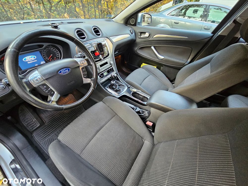 Ford Mondeo 2.0 TDCi Titanium - 13