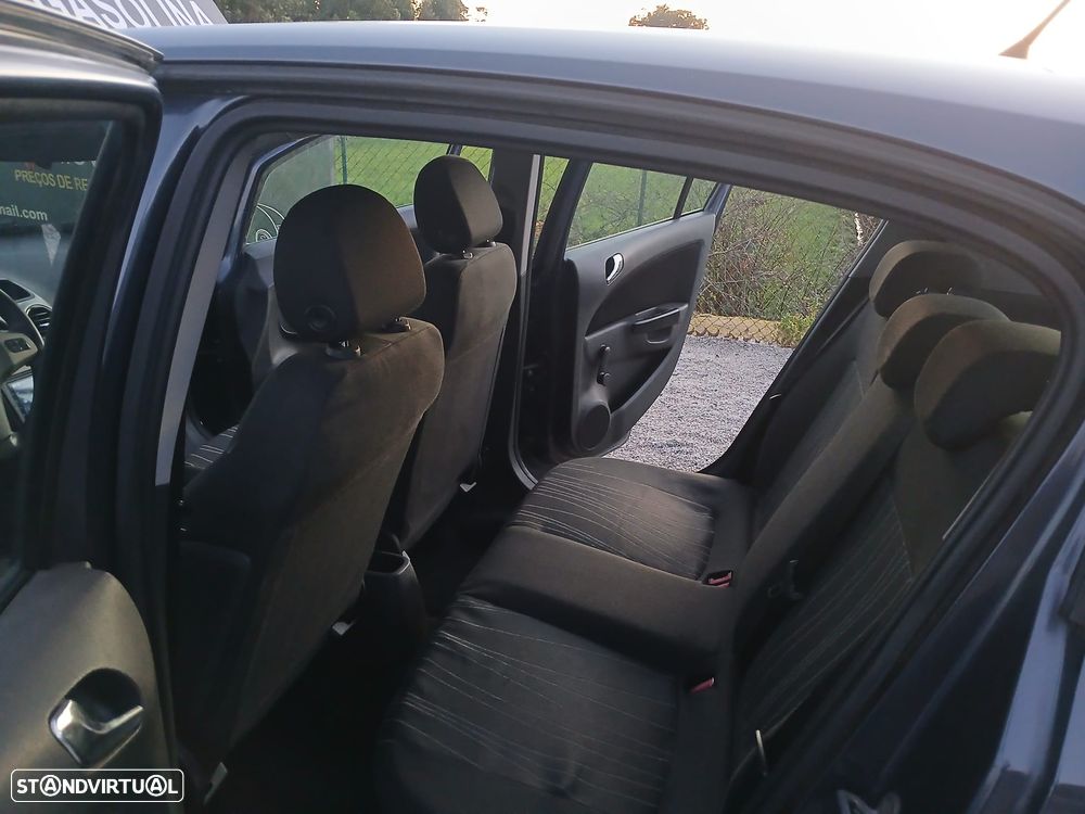 Opel Corsa 1.2 16V Cosmo - 7