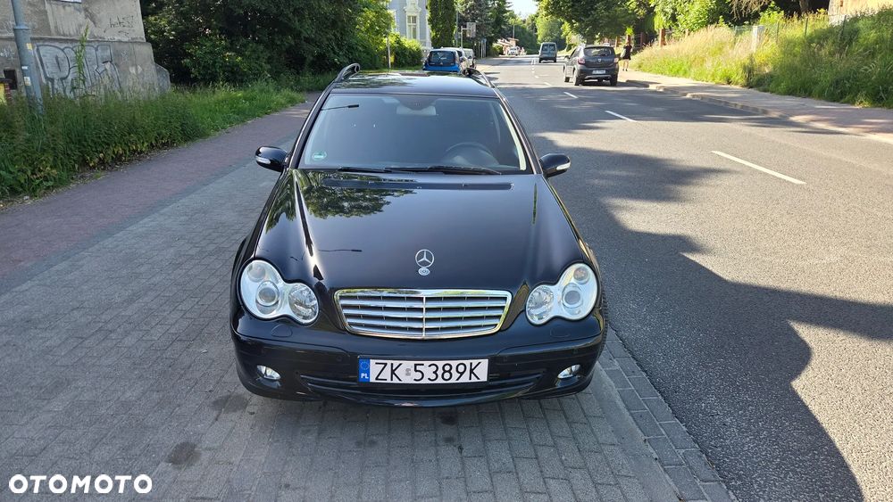 Mercedes-Benz Klasa C 180 Kompressor Avantgarde Sport Edition - 3