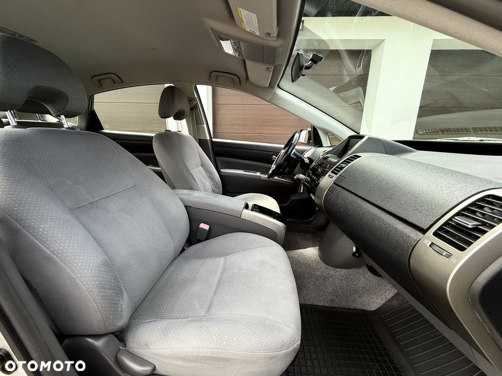 Toyota Prius 1.5 VVT-i Sol - 26