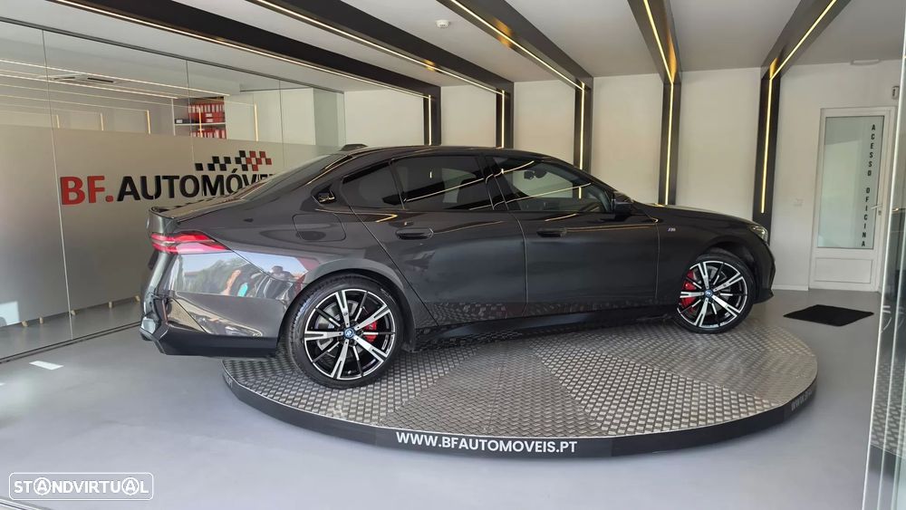 BMW i5 eDrive40 Pack Desportivo M Pro - 8