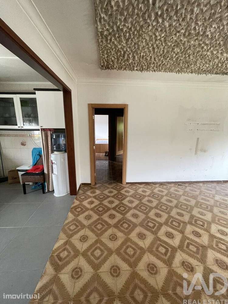 Moradia bi-familiar T6 em Jazente de 204,2 m2 - Grande imagem: 2/32
