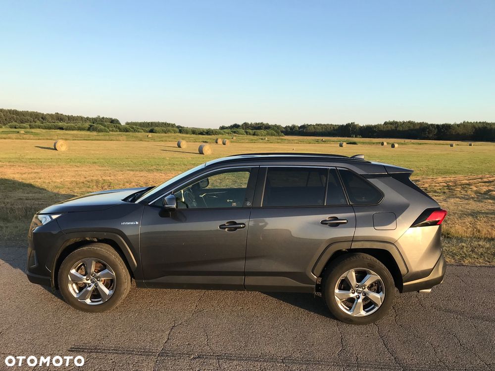 Toyota RAV4 - 8