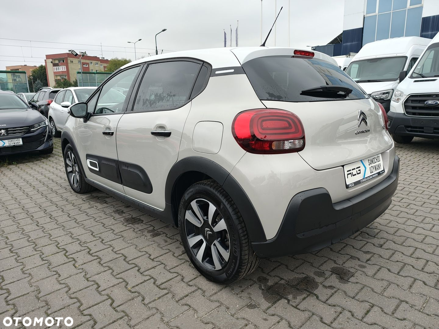 Citroën C3 1.2 PureTech Max EAT6 - 4