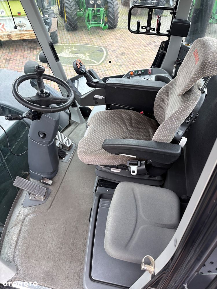 Claas XERION 3800 TRAC - 6