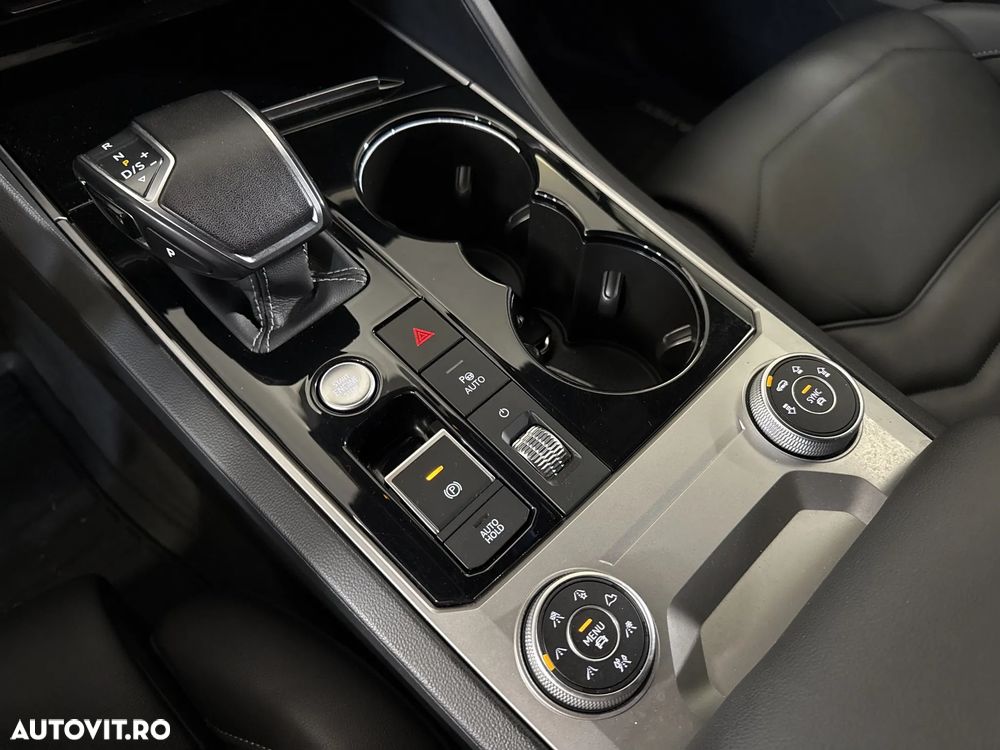Volkswagen Touareg V6 TDI 4MOTION R-Line - 17