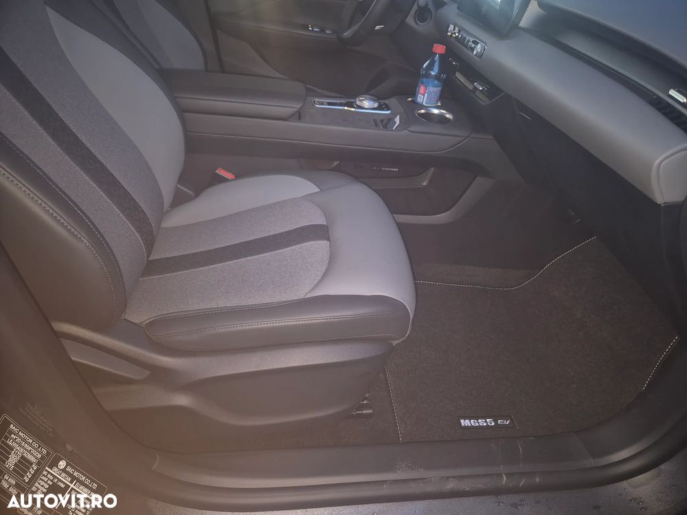 MG S5 64kWh Luxury - 40