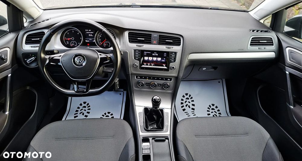 Volkswagen Golf 2.0 BlueTDI Comfortline - 35