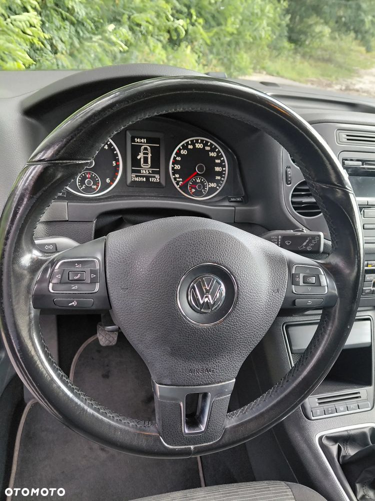 Volkswagen Tiguan - 29