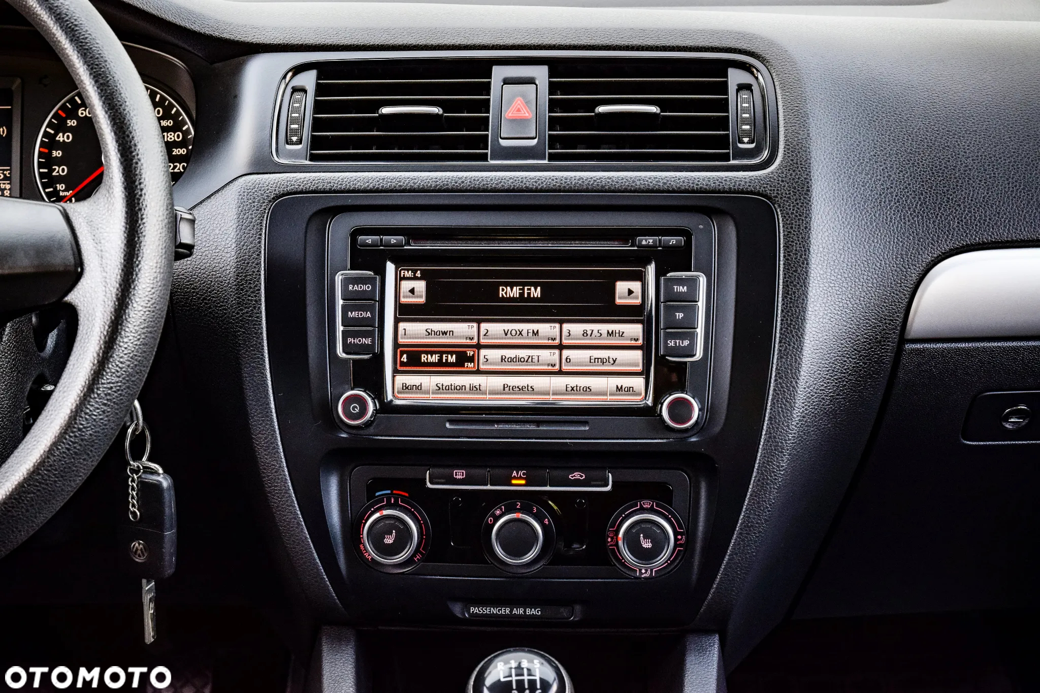 Volkswagen Jetta 1.2 TSI Comfortline - 30
