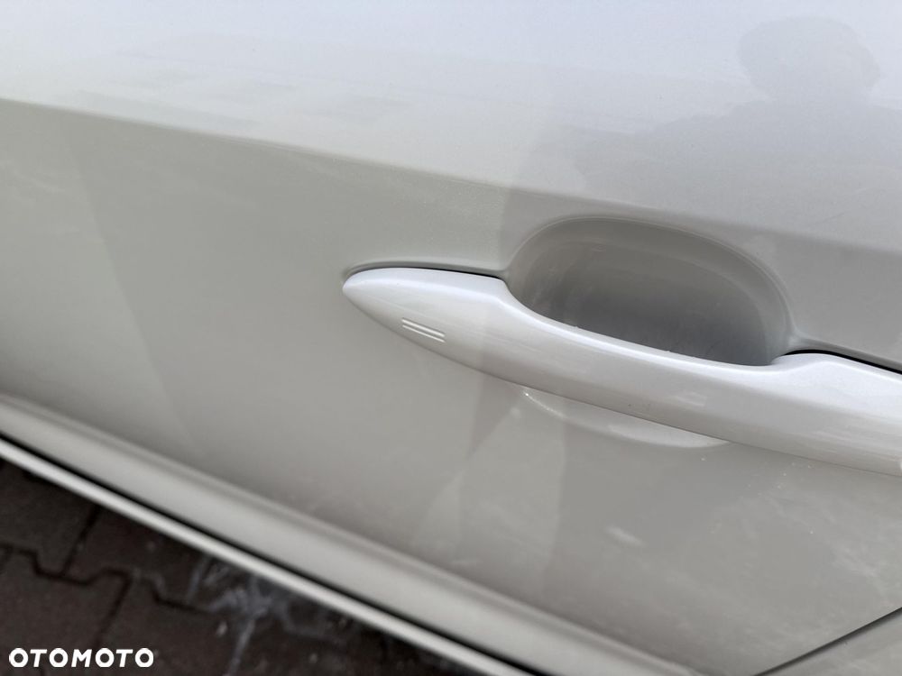 Toyota Corolla 1.8 Hybrid Selection - 21