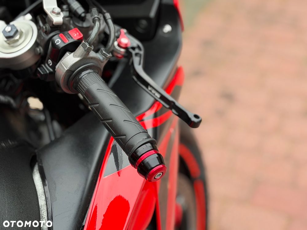 Honda CBR - 24