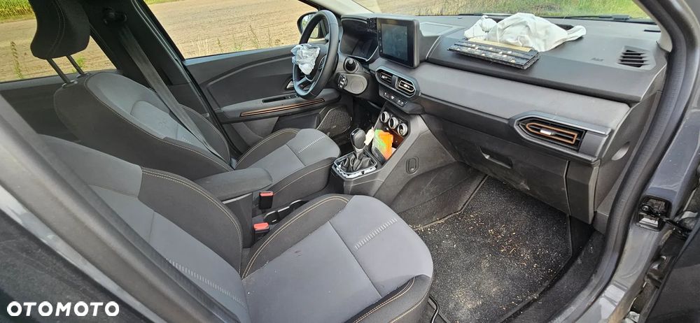 Dacia Jogger 1.6 Full Hybrid 140 Extreme MMT - 12