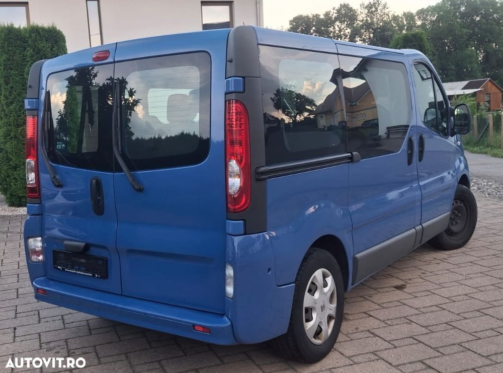 Renault Trafic Passenger L1H1 Authentique - 3