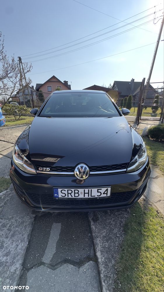 Volkswagen Golf - 3