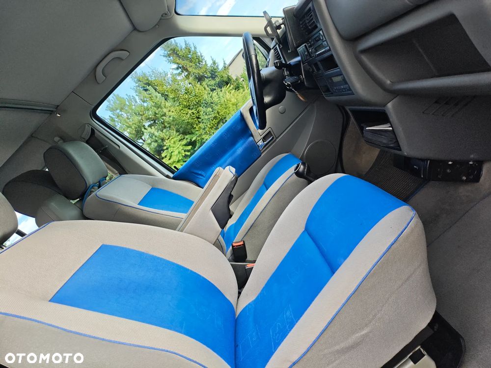 Volkswagen Multivan - 6