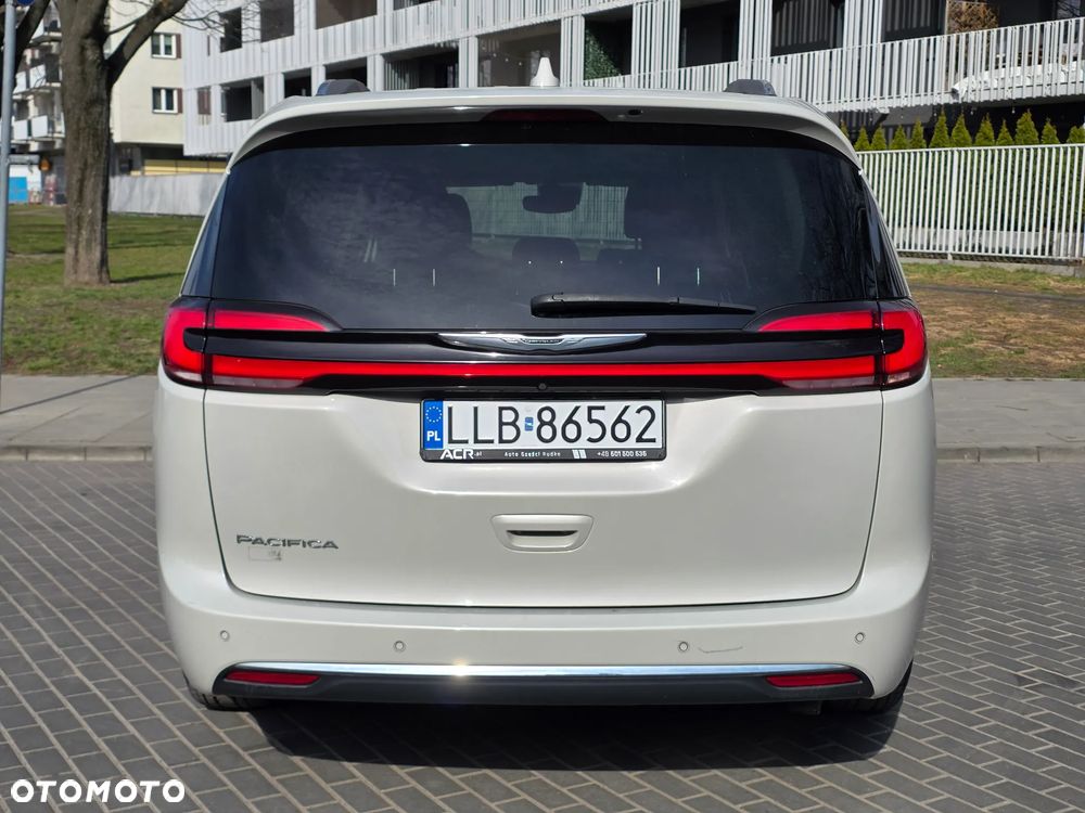 Chrysler Pacifica - 25