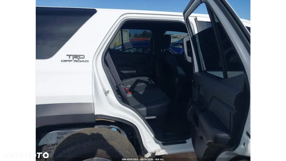 Toyota 4-Runner - 11
