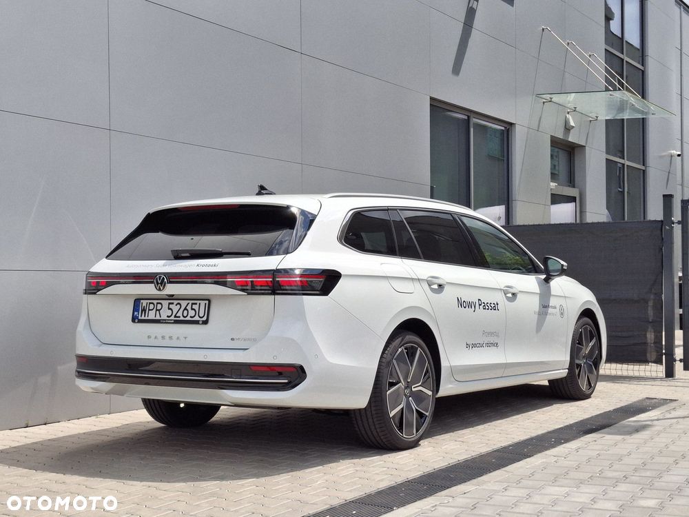 Volkswagen Passat - 5