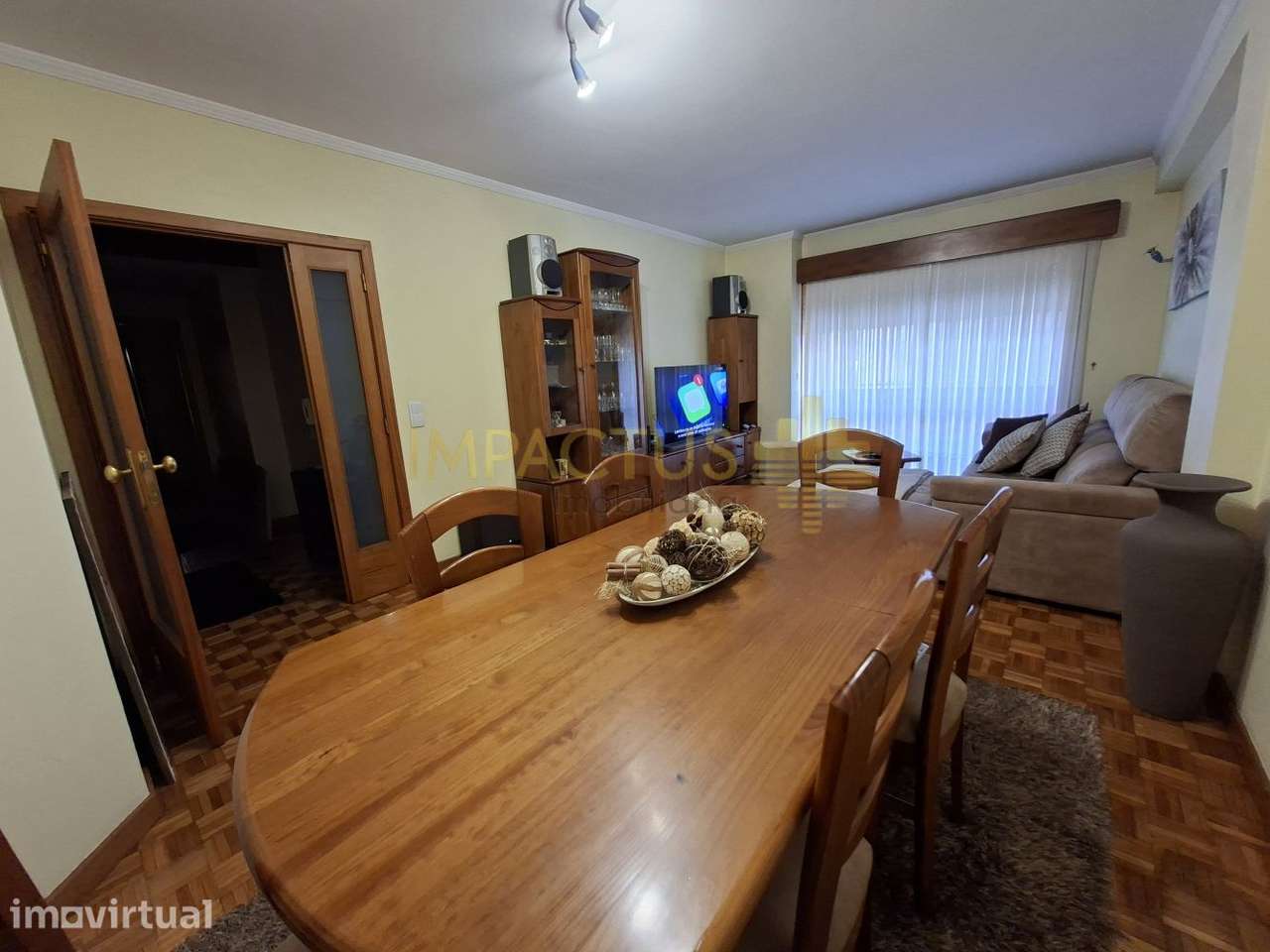 Apartamento T2 com 2 lugares garagem - Grande imagem: 4/29