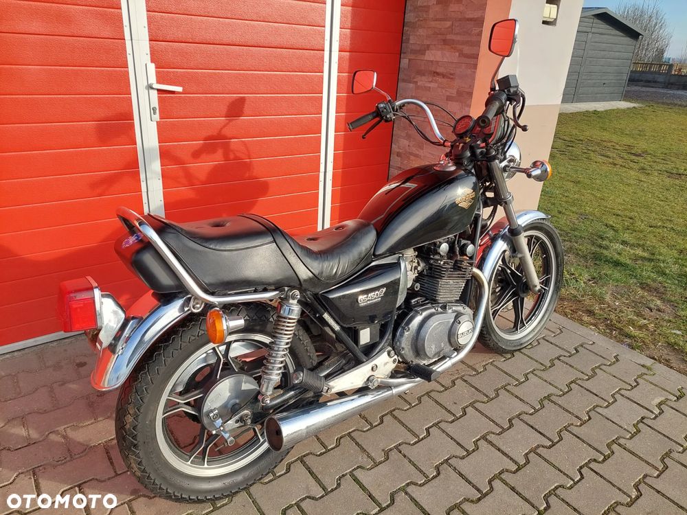 Suzuki GS - 3
