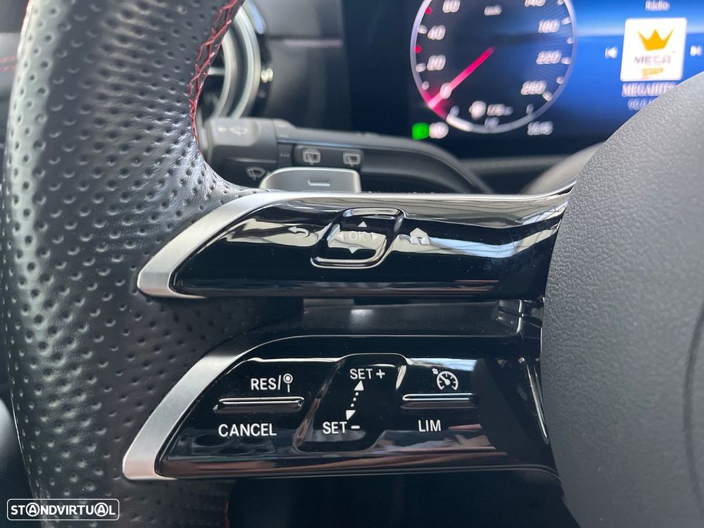 Mercedes-Benz CLA 180 d Shooting Brake AMG Line Aut. - 17