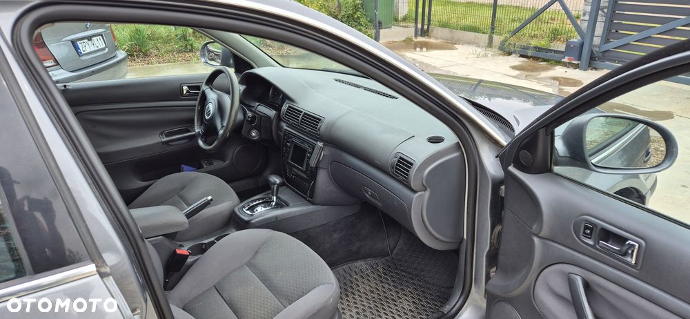 Volkswagen Passat - 6