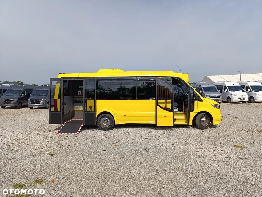 Mercedes-Benz eSprinter - 4