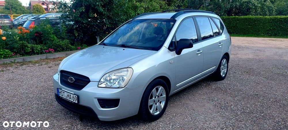 Kia Carens 2.0 EX - 22