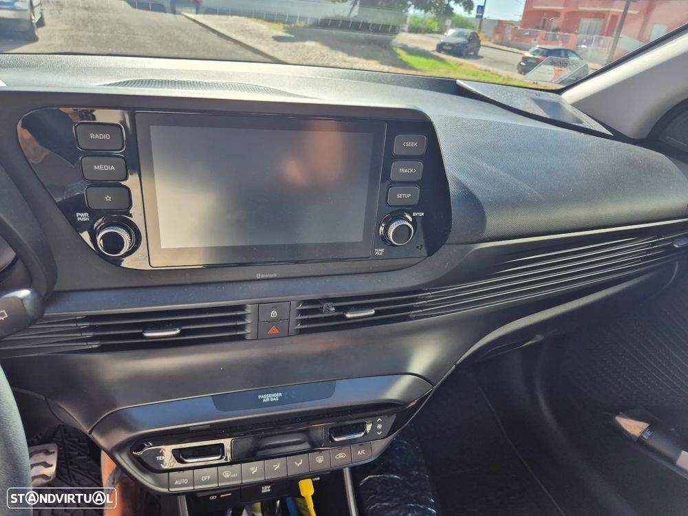 Hyundai Bayon 1.0 T-GDi Premium DCT - 9