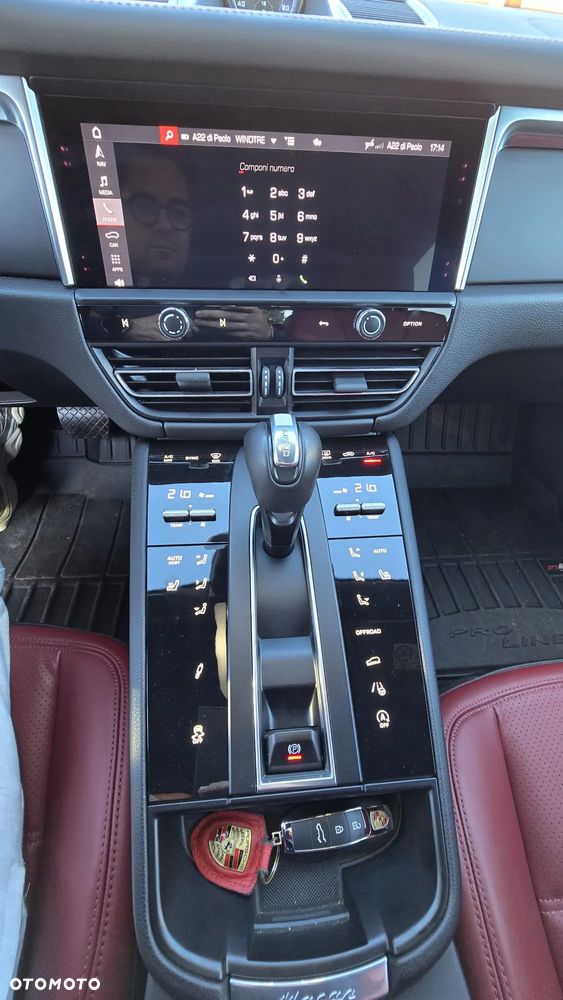 Porsche Macan T - 10