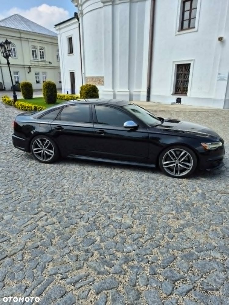 Audi S6 Limousine - 1